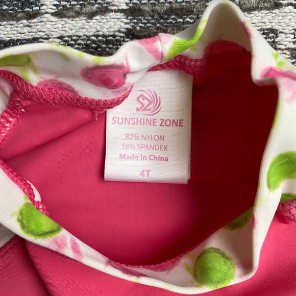 Girls Rashguard 4T Sunshine Zone - Picture 2 of 2